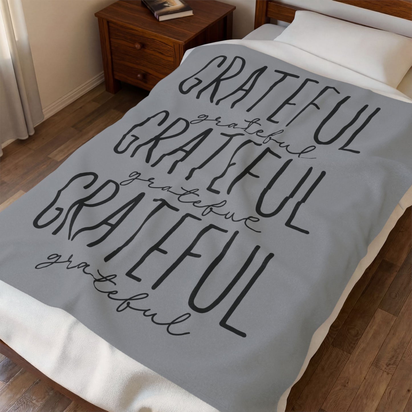 Grateful Velveteen Plush Blanket (grey)